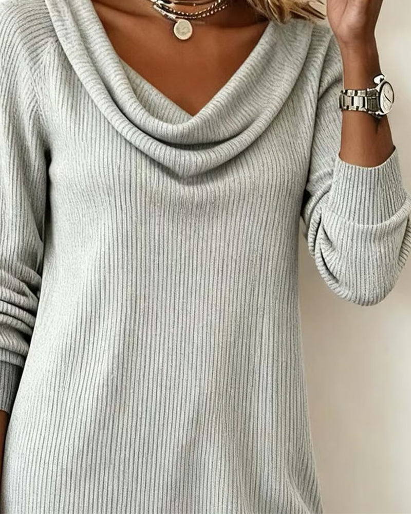 Straight Dress with Long Sleeves and High Collar